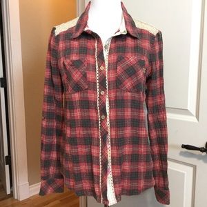 Miss Me Red Plaid Button Up Shirt Lace Floral M